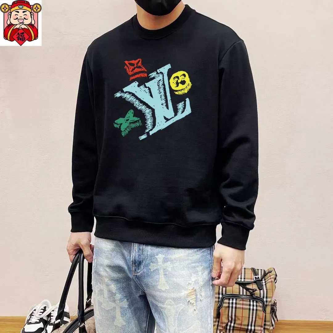 🅿️220 brand [Lv Louis Vuitton] (good news for fat people) 2025ss autumn latest long-sleeved round-neck sweatshirt, on sale simultaneously on the official website. Refreshing and breathable. Made of top Tencel Roman. Comfortable and soft. 3D three-dimensional clarity. Super fashion sense. Great for gifting and keeping for yourself. Size: M-5XL (can wear up to 220 pounds)
